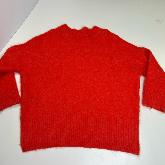 Topshop Red Oversize Cozy Long Sleeve V Neck Stretch
Pullover Sweater - Picture 6 of 13
